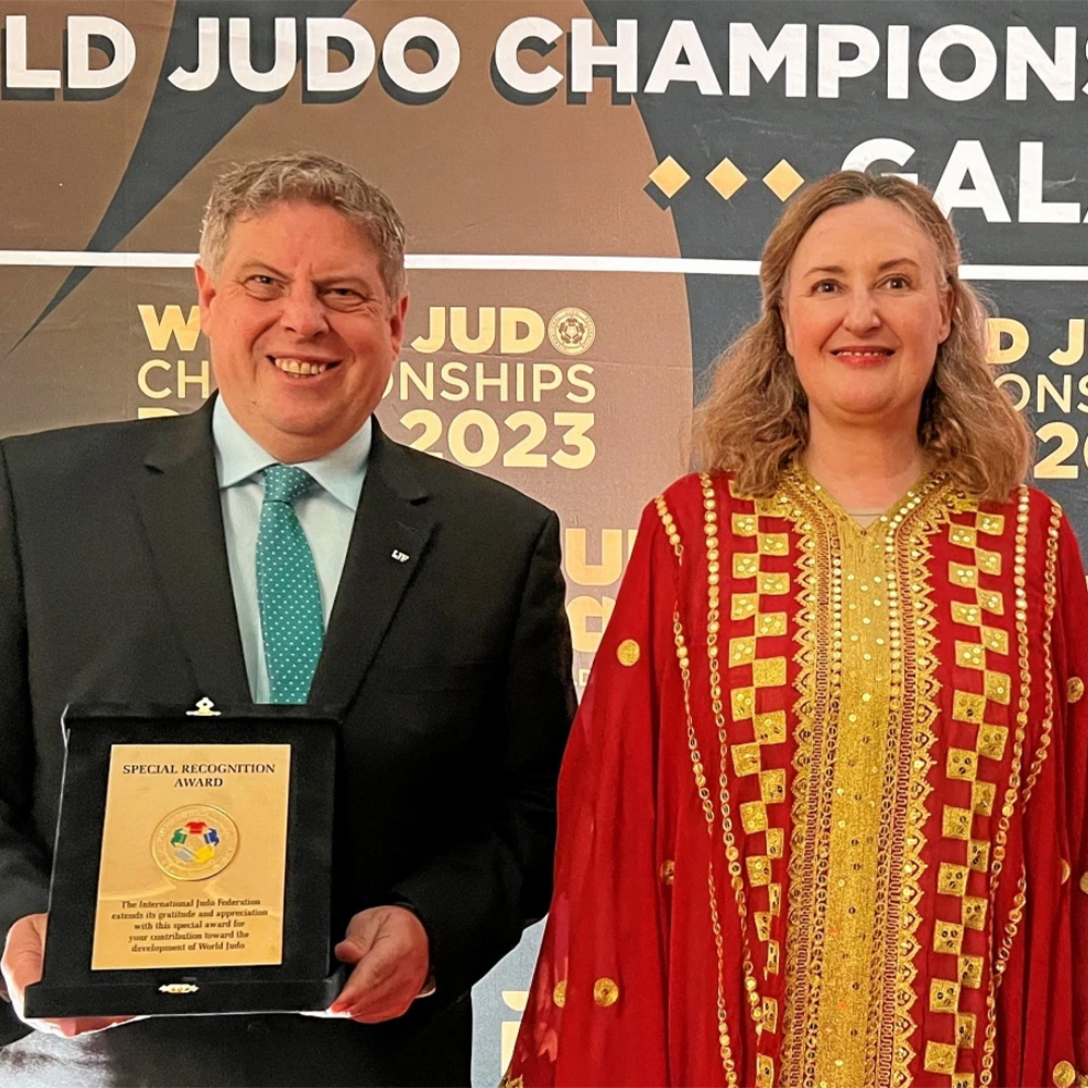 Bild_JörnVahidWMAuszeichnung_Webseite